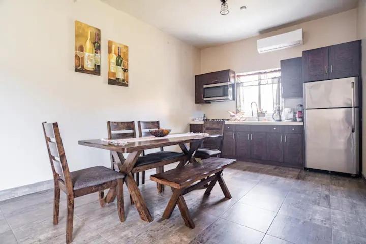 מלון Villa de Juarez Quinta Lorame מראה חיצוני תמונה